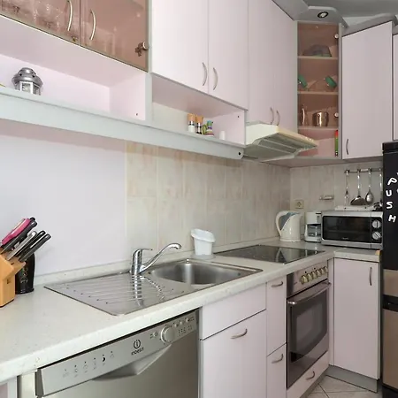 Decor شقة تروغير