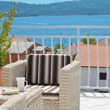 Decor Διαμέρισμα Τρογκίρ